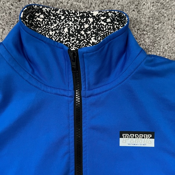 Victoria’s Secret PINK Blue Pullover - Picture 3 of 6